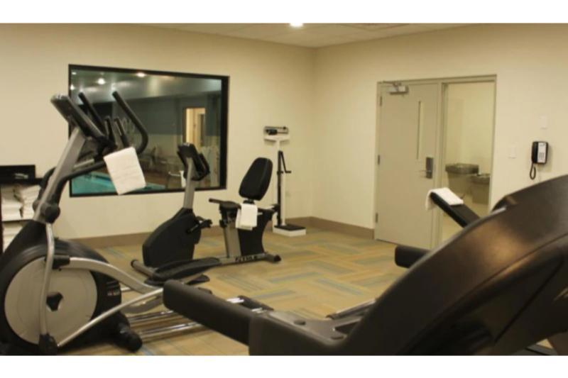 Holiday Inn Express Hotel & Suites Glasgow By Ihg Esterno foto