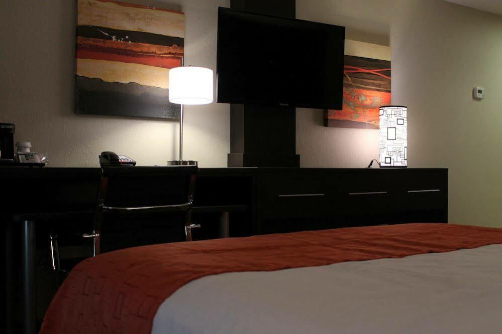 Holiday Inn Express Hotel & Suites Glasgow By Ihg Esterno foto