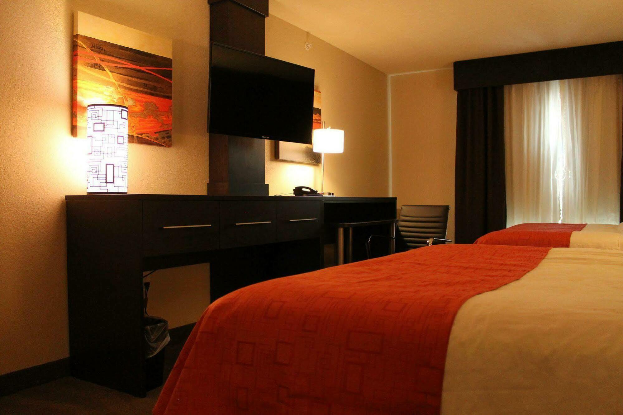 Holiday Inn Express Hotel & Suites Glasgow By Ihg Esterno foto